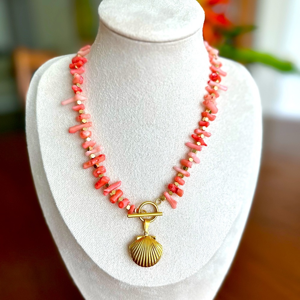 Coral shell locket necklace 16”